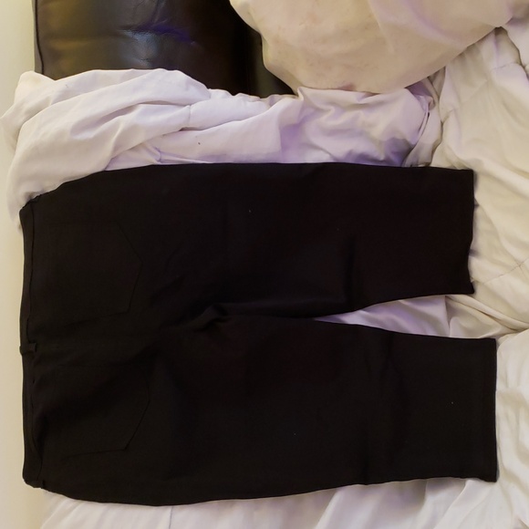 Nwt Black Crops - Picture 2 of 4